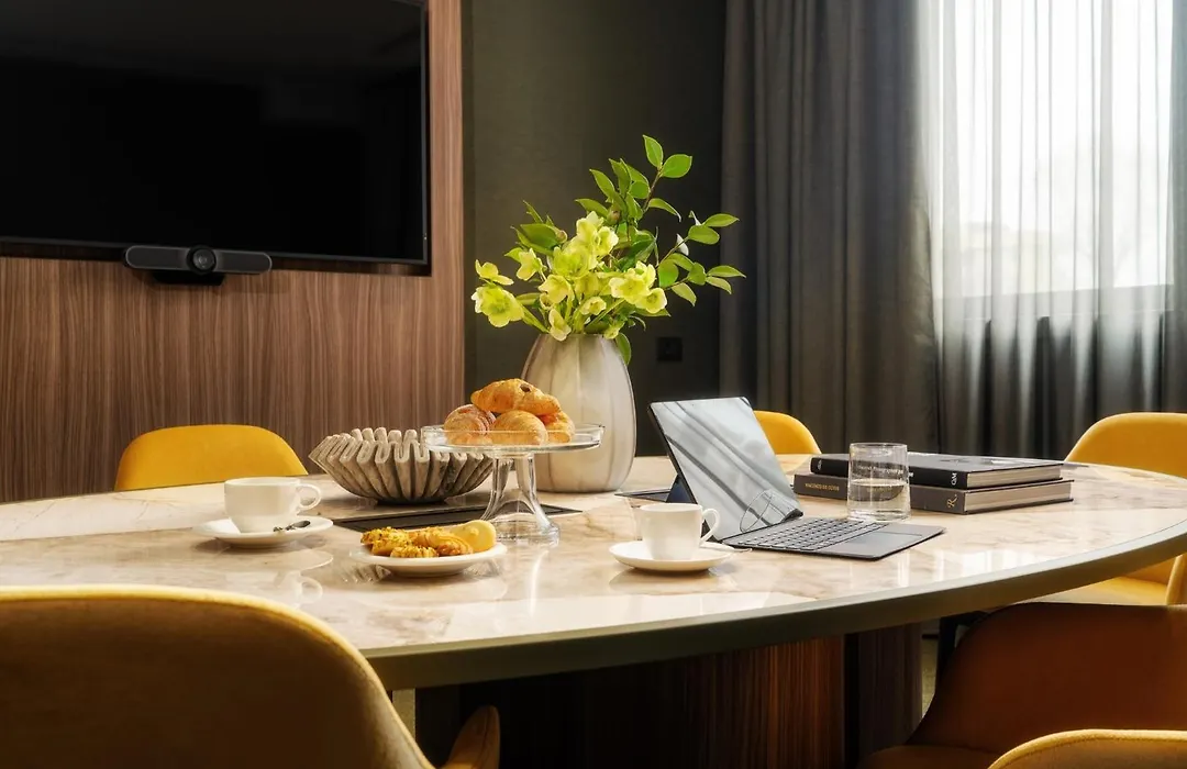 Crowne Plaza Milan City By Ihg-1