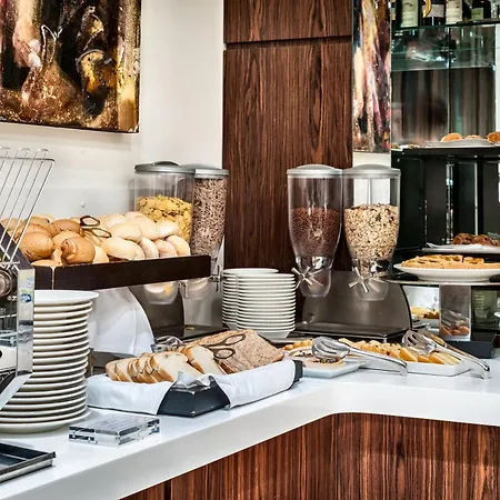 Crowne Plaza Milan City By Ihg-3
